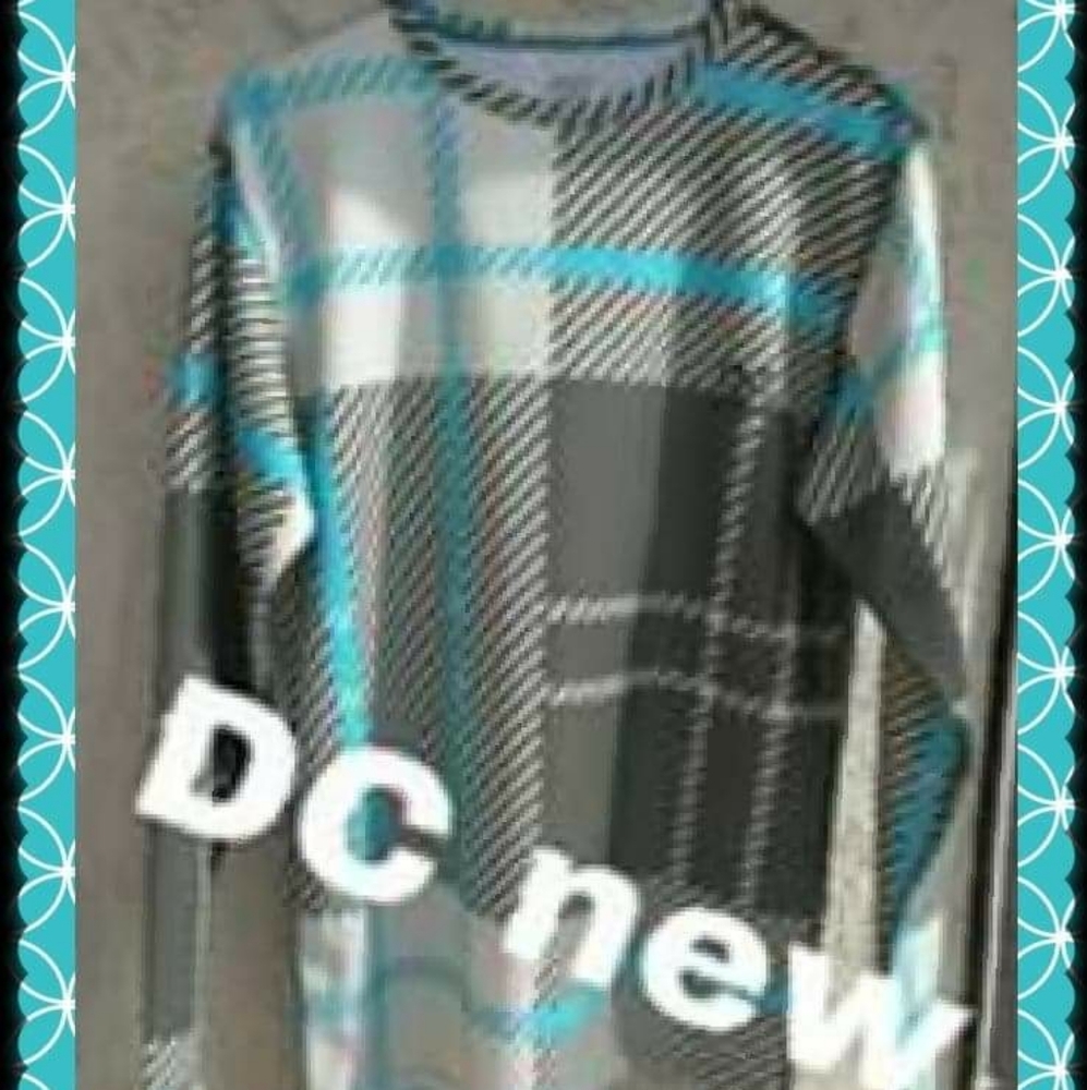 Men's DC shirt